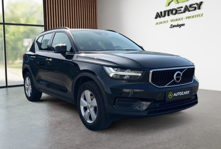 Volvo XC40 T2 129Ch Momentum Essentiel BVM6 / entretien constructeur / crochet d'attelage électrique