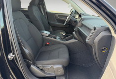 Volvo XC40 T2 129Ch Momentum Essentiel BVM6 / entretien constructeur / crochet d'attelage électrique