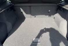 Volvo XC40 T2 129Ch Momentum Essentiel BVM6 / entretien constructeur / crochet d'attelage électrique