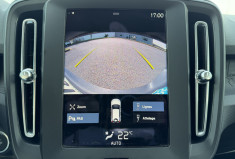 Volvo XC40 T2 129Ch Momentum Essentiel BVM6 / entretien constructeur / crochet d'attelage électrique