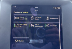 Volvo XC40 T2 129Ch Momentum Essentiel BVM6 / entretien constructeur / crochet d'attelage électrique