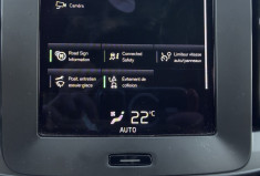 Volvo XC40 T2 129Ch Momentum Essentiel BVM6 / entretien constructeur / crochet d'attelage électrique