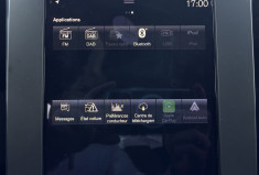 Volvo XC40 T2 129Ch Momentum Essentiel BVM6 / entretien constructeur / crochet d'attelage électrique