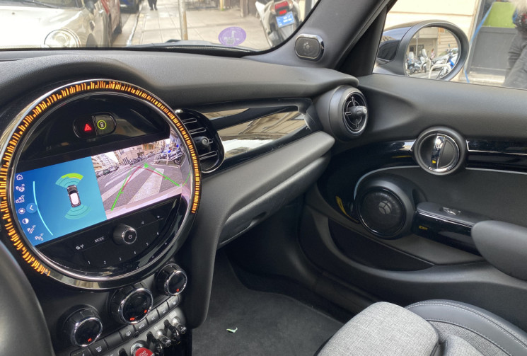 Mini MINI 5 PORTES COOPER  1.5i 136 CH Premium TOIT OUVRANT Entretien Mini  exclusif