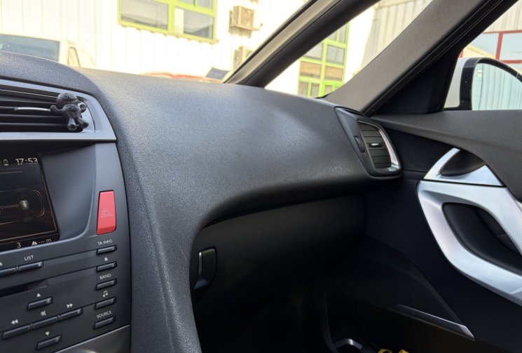 DS DS5 2.0 HDI S&S 200cv BOÎTE AUTO SPORT CHIC / Historique d'entretien/ tout options/rien a prevoir