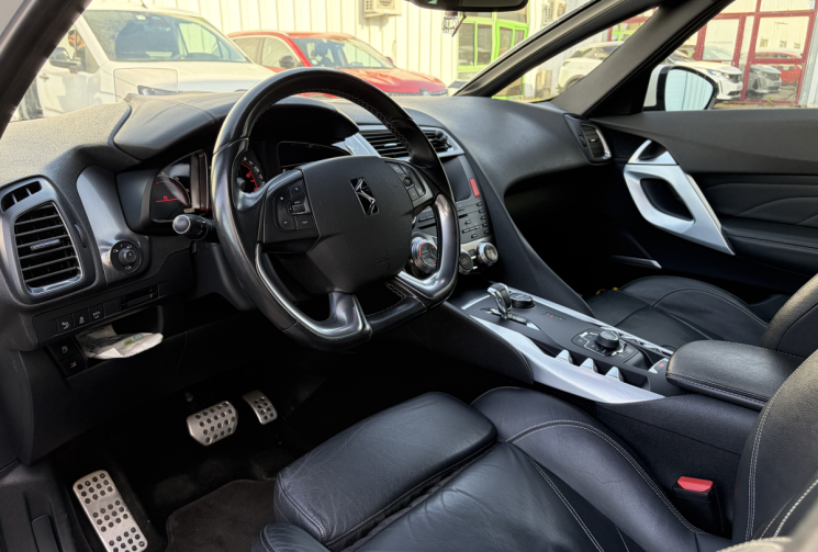 DS DS5 2.0 HDI S&S 200cv BOÎTE AUTO SPORT CHIC / Historique d'entretien/ tout options/rien a prevoir