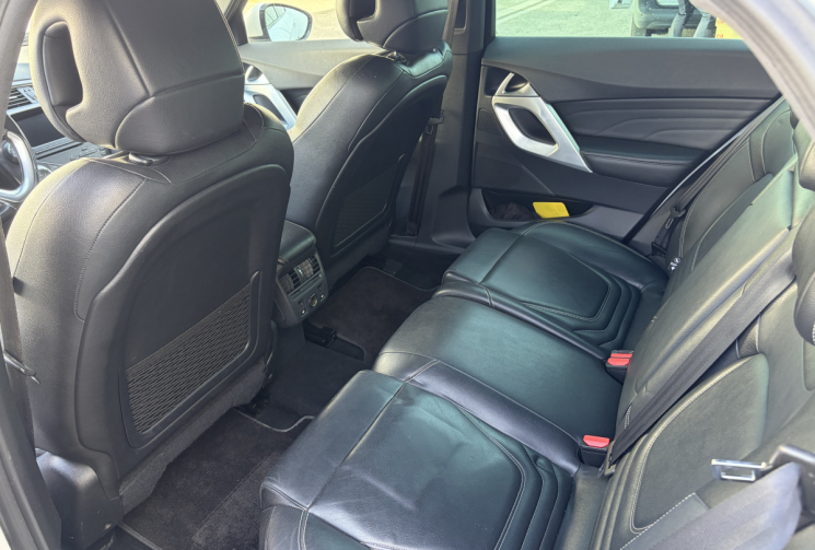 DS DS5 2.0 HDI S&S 200cv BOÎTE AUTO SPORT CHIC / Historique d'entretien/ tout options/rien a prevoir