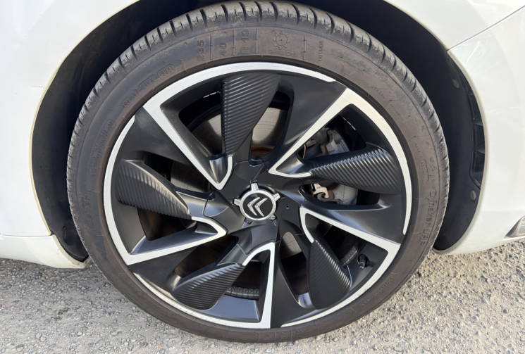 DS DS5 2.0 HDI S&S 200cv BOÎTE AUTO SPORT CHIC / Historique d'entretien/ tout options/rien a prevoir