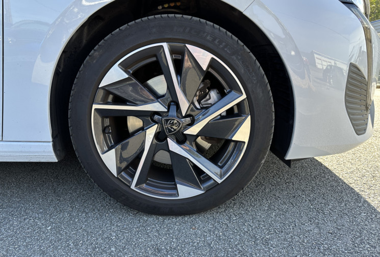 Peugeot 308 III 1.5 BlueHDi EAT8 S&S 130 CV ALLURE