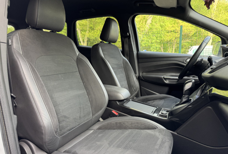 Ford Kuga 1.5 TDCi 120 ST Line 4x2 Powershift / Camera / Carplay / Entretien OK / Garantie 6mois