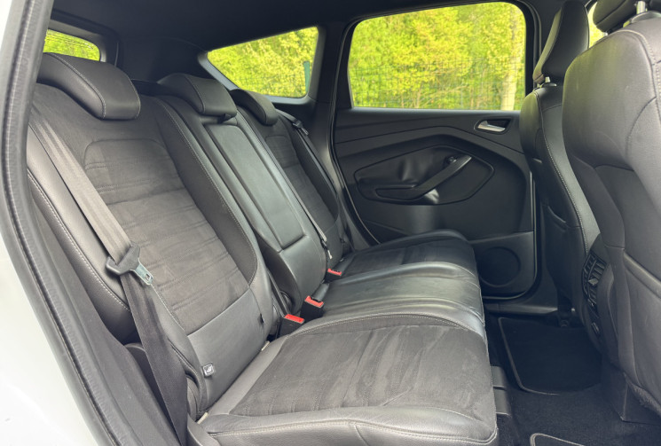 Ford Kuga 1.5 TDCi 120 ST Line 4x2 Powershift / Camera / Carplay / Entretien OK / Garantie 6mois