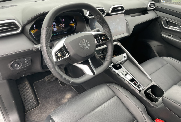 MG ZS Hybrid+ 197 ch Luxury