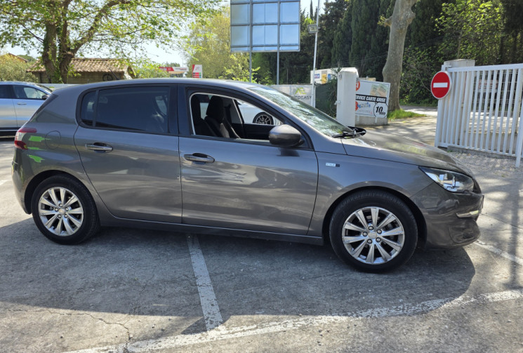 Peugeot 308 1.2  82 cv PACK STYLE / 1ere Main / 