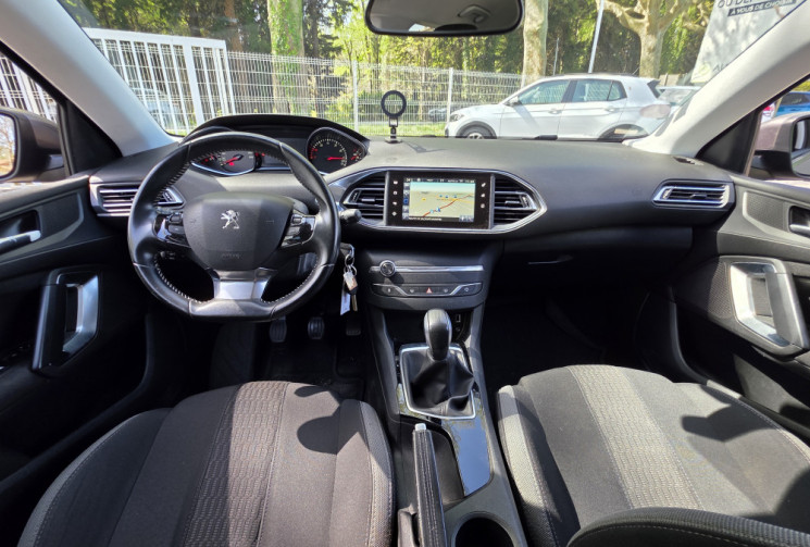 Peugeot 308 1.2  82 cv PACK STYLE / 1ere Main / 