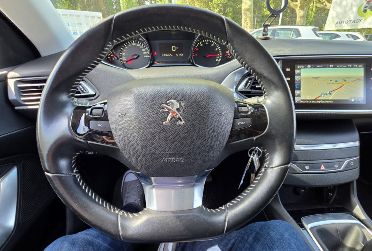 Peugeot 308 1.2  82 cv PACK STYLE / 1ere Main / 