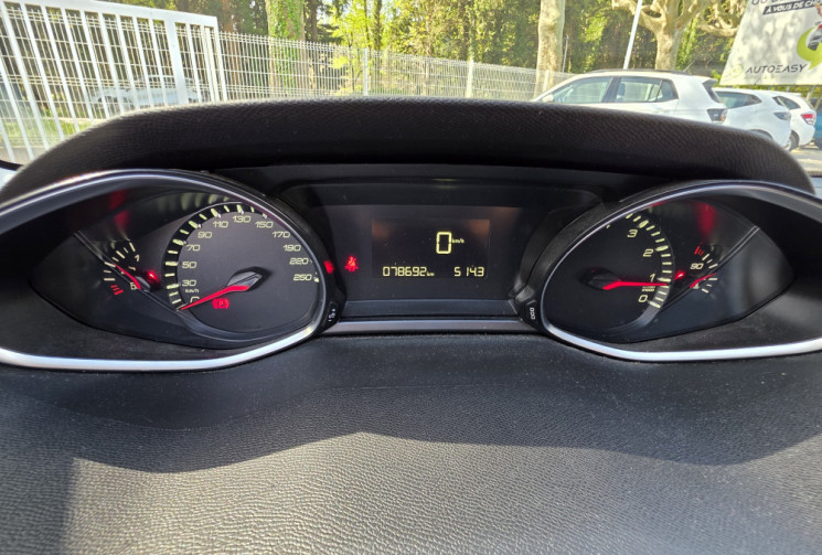 Peugeot 308 1.2  82 cv PACK STYLE / 1ere Main / 