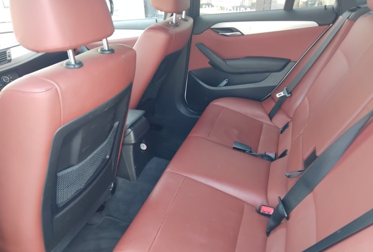 BMW X1 23d xDrive Luxe 2.0 d Steptronic 204 ch - Superbe état - beaucoup d'options -