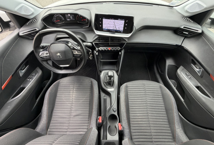 Peugeot 208 1.2 PureTech 100ch S&S Active Business / Entretien Peugeot / Kit distrib fait fin 2025