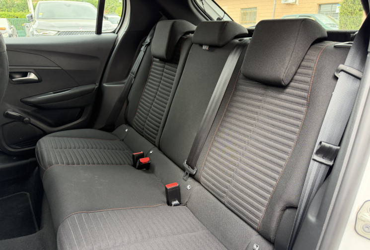 Peugeot 208 1.2 PureTech 100 ch Active Business / Entretien Peugeot / Kit distrib fait fin 2025