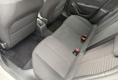 Peugeot 208 1.2 PureTech 100ch S&S Active Business / Entretien Peugeot / Kit distrib fait fin 2025