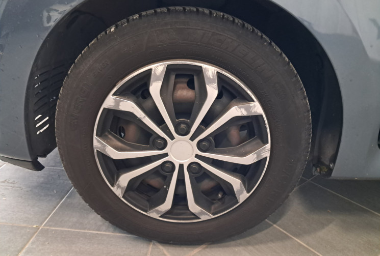 Renault Twingo 1.2 LEV 16v 75ch Dynamique clim - REVISION DISTRI OK -