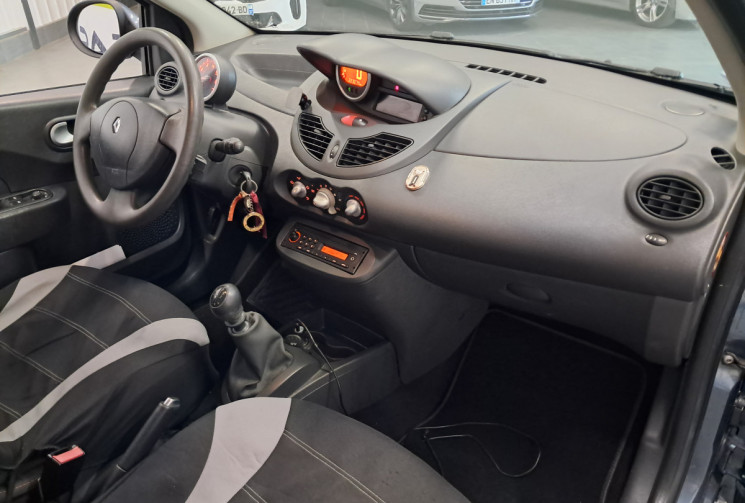 Renault Twingo 1.2 LEV 16v 75ch Dynamique clim - REVISION DISTRI OK -