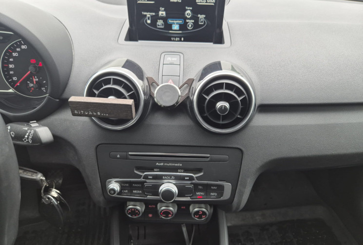 Audi A1 SPORTBACK  I Phase 2 SPORTBACK 95 CV * S-LINE * BI-TON * BT 