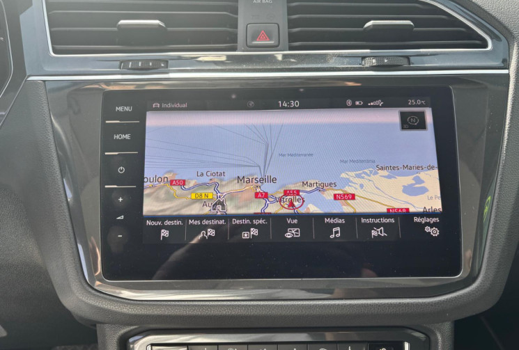 Volkswagen Tiguan  Volkswagen Tiguan