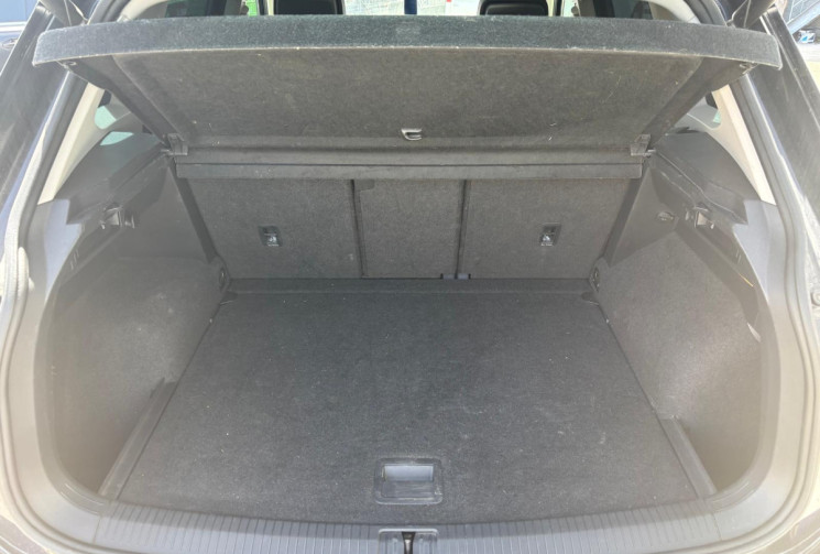 Volkswagen Tiguan  Volkswagen Tiguan