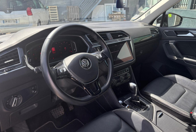 Volkswagen Tiguan  Volkswagen Tiguan