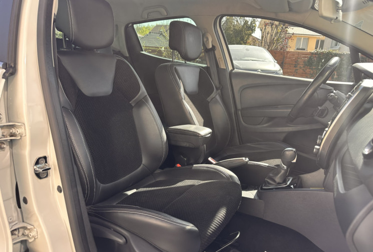 Renault Clio IV  Phase 2 1.2 TCe EDC6 S&S 120 cv Boîte auto