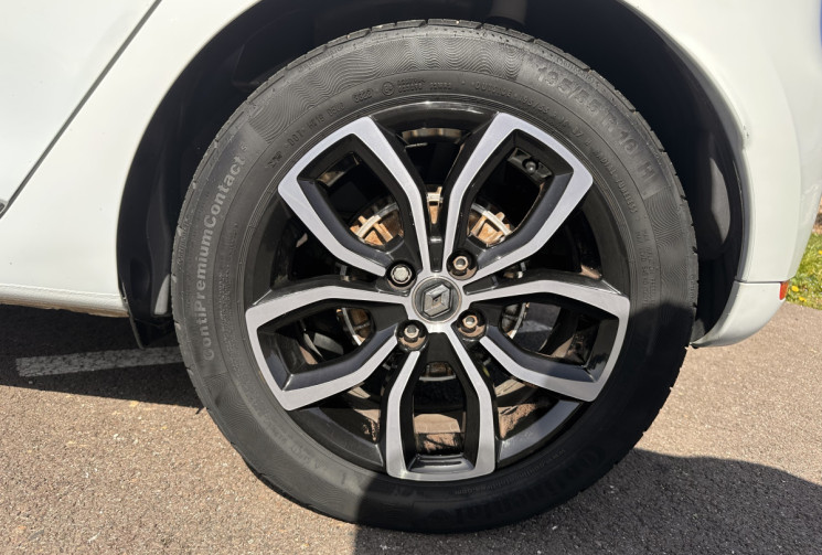 Renault Clio IV  Phase 2 1.2 TCe EDC6 S&S 120 cv Boîte auto