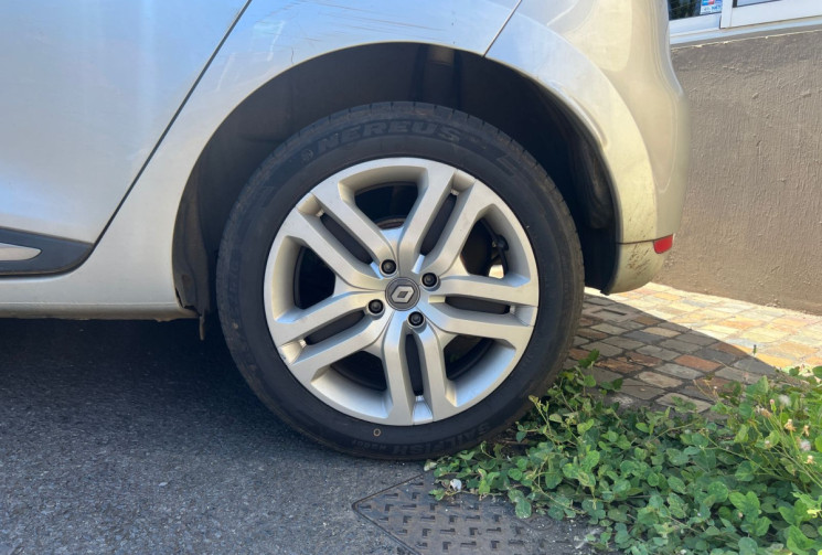 Renault Clio  IV Phase 2 1.5 dCi Energy eco2 S&S 90 cv