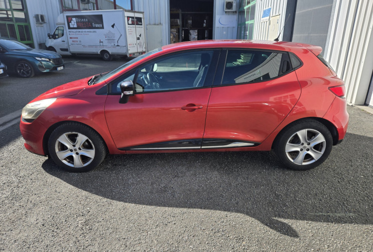 Renault Clio IV 90 cv 0.9 TCe * Limited Eco2 * 1 ère main * Historique d'entretien complet Renault