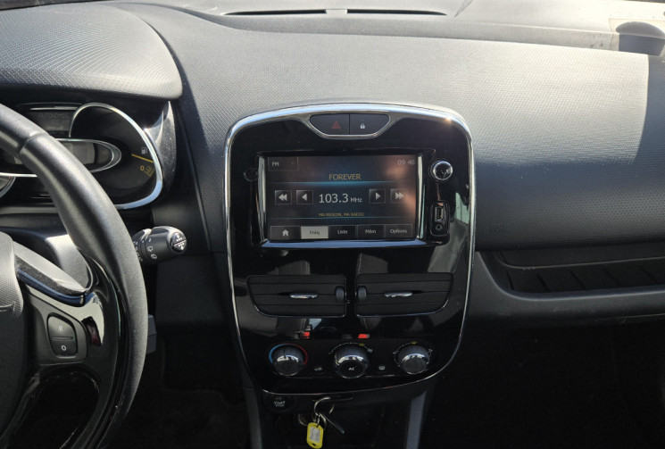 Renault Clio IV 90 cv 0.9 TCe * Limited Eco2 * 1 ère main * Historique d'entretien complet Renault