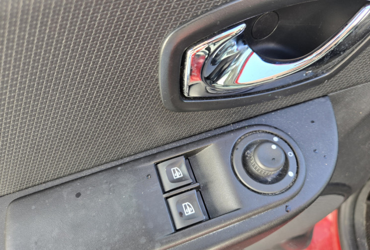 Renault Clio IV 90 cv 0.9 TCe * Limited Eco2 * 1 ère main * Historique d'entretien complet Renault