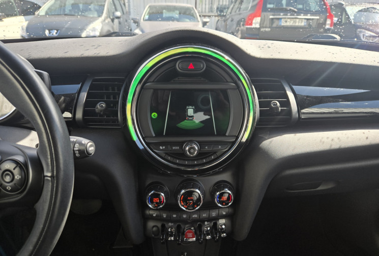 Mini Mini One 1.5 i 12V DCT7 102 cv Heddon Street * clim auto * radar de recul * Entretien à jour * 