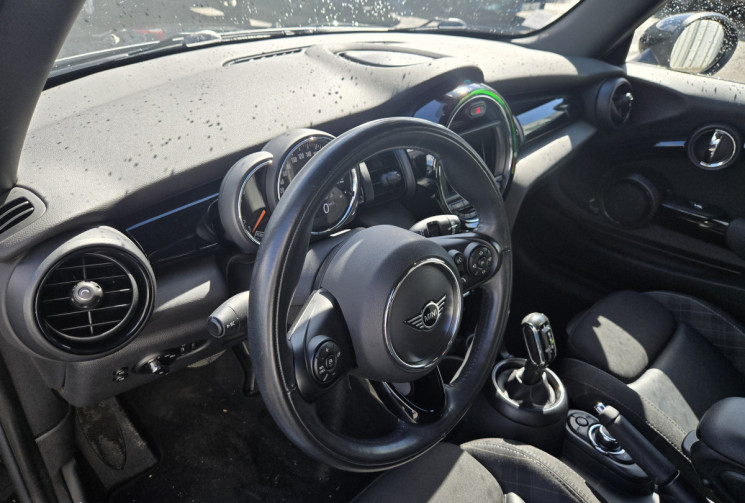 Mini Mini One 1.5 i 12V DCT7 102 cv Heddon Street * clim auto * radar de recul * Entretien à jour * 