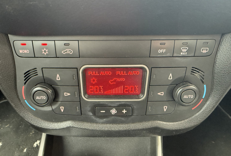 Alfa Romeo MiTo  1.4 MPI MULTIAIR 105 S/S DISTINCTIVE