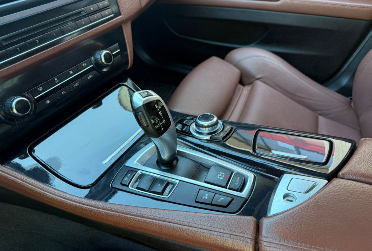 BMW Série 5  BMW Serie 5 520D X drive  F10 190