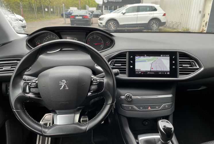 Peugeot 308 Phase II 1.5 BlueHDi 102 cv Style 78500 km *Entretiens Peugeot