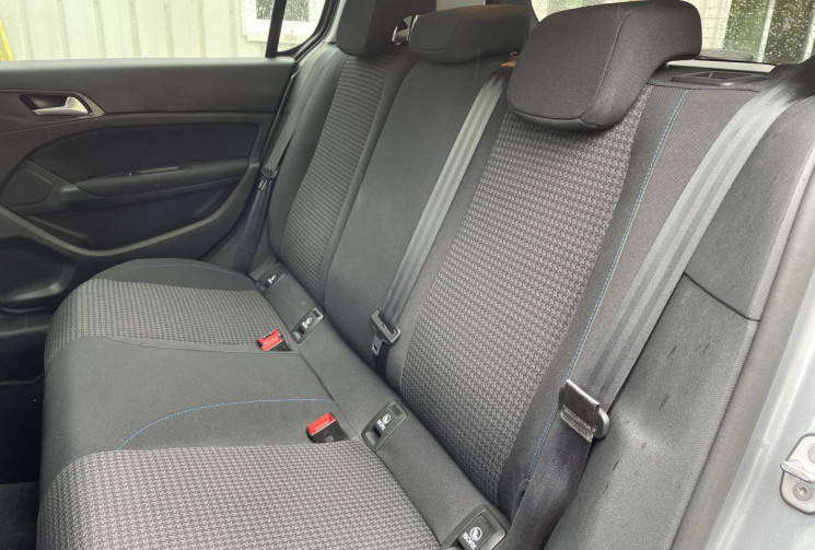 Peugeot 308 Phase II 1.5 BlueHDi 102 cv Style 78500 km *Entretiens Peugeot