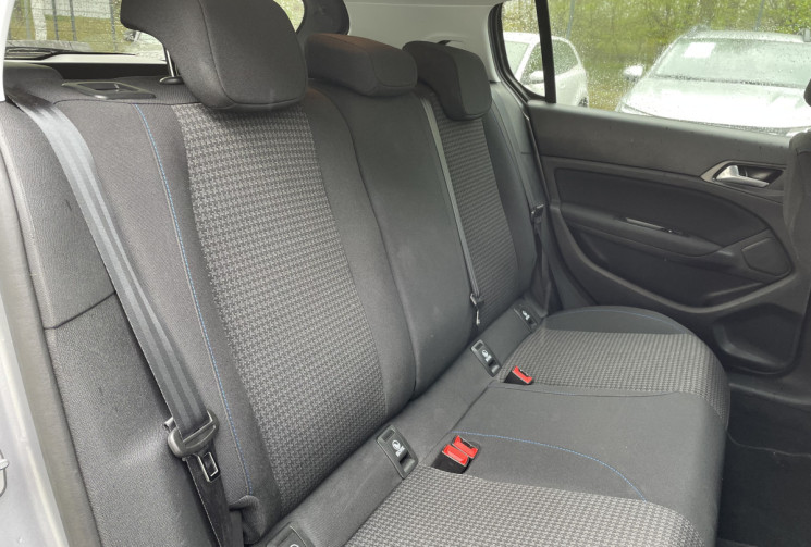 Peugeot 308 Phase II 1.5 BlueHDi 102 cv Style 78500 km *Entretiens Peugeot