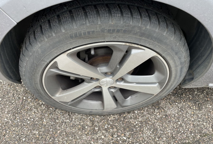 Peugeot 308 Phase II 1.5 BlueHDi 102 cv Style 78500 km *Entretiens Peugeot