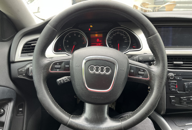 Audi A5 2.0 TFSI FULL BLACK 