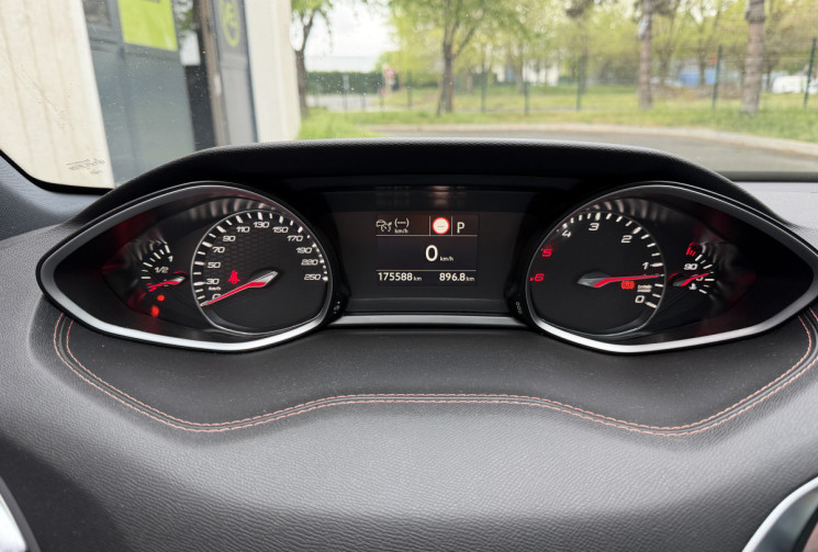 Peugeot 308  SW II 2.0 GT Blue HDI 180 S&S EAT 8 / TOIT PANORAMIQUE / FULL CUIR