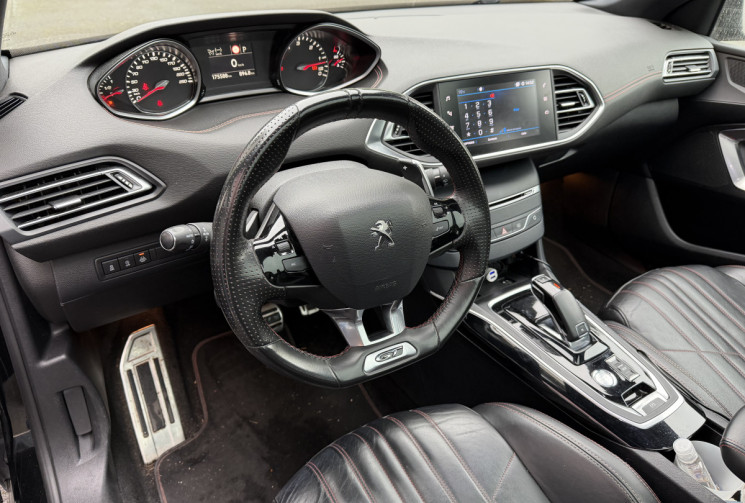 Peugeot 308  SW II 2.0 GT Blue HDI 180 S&S EAT 8 / TOIT PANORAMIQUE / FULL CUIR