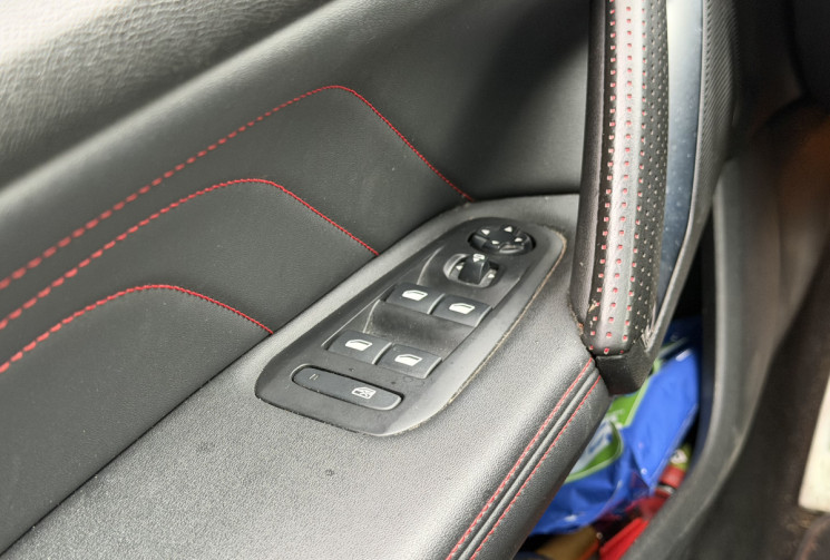 Peugeot 308  SW II 2.0 GT Blue HDI 180 S&S EAT 8 / TOIT PANORAMIQUE / FULL CUIR