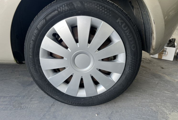Renault Clio  3 1.5 dCi 68 Authentique / RIEN A PREVOIR / DISTRIBUTION NEUVE