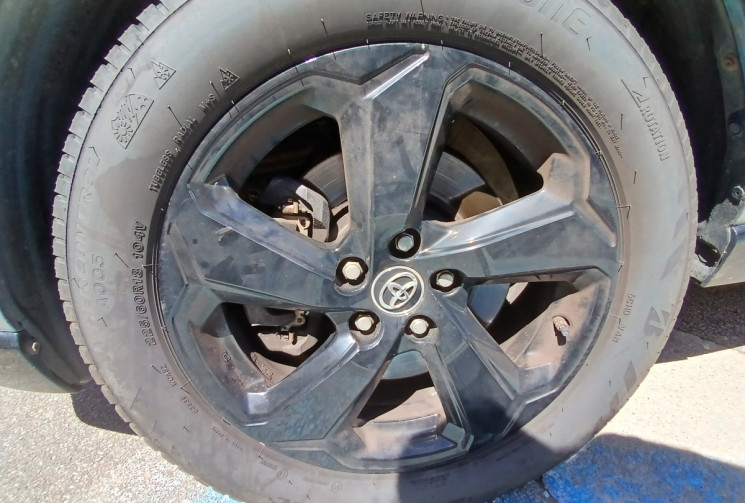 Toyota RAV4  V 2.5 VVT-iE 16V 218 Hybrid 2WD E-CVT 177 PREMIERE EDITION 